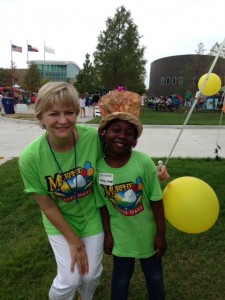 Anne Bramlett and helper at Murphy Maize Days